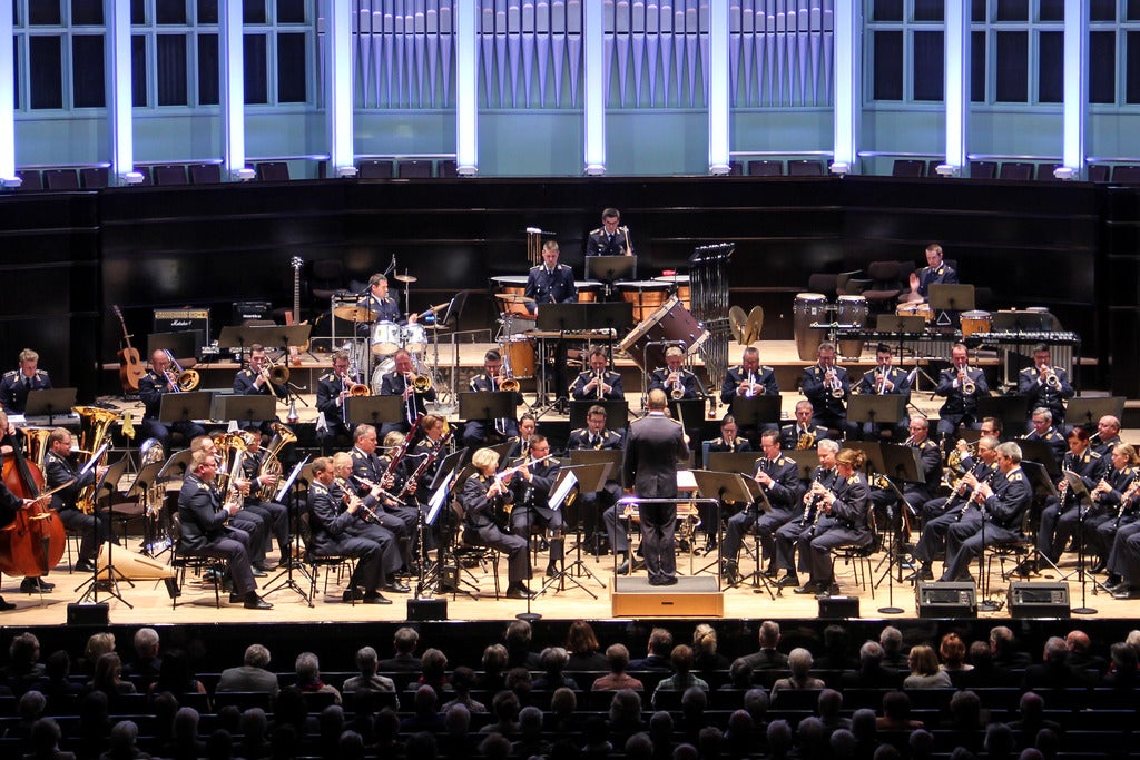 Benefizkonzert Hospiz St. Peter (Marine-Musikkorps Wilhelmshaven) in France