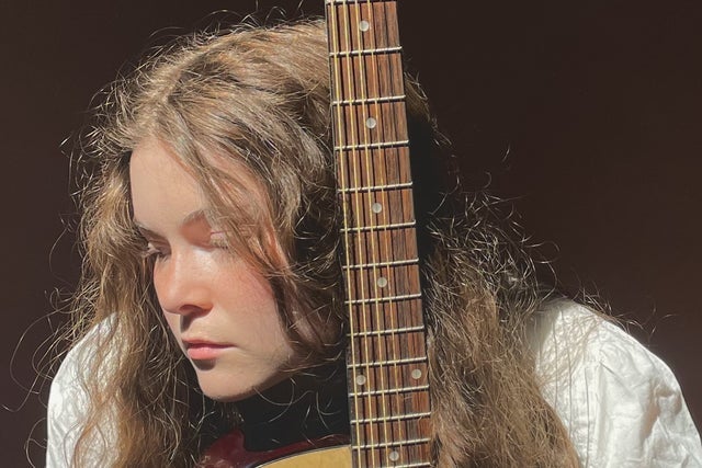 Lizzy Hilliard presale information on freepresalepasswords.com