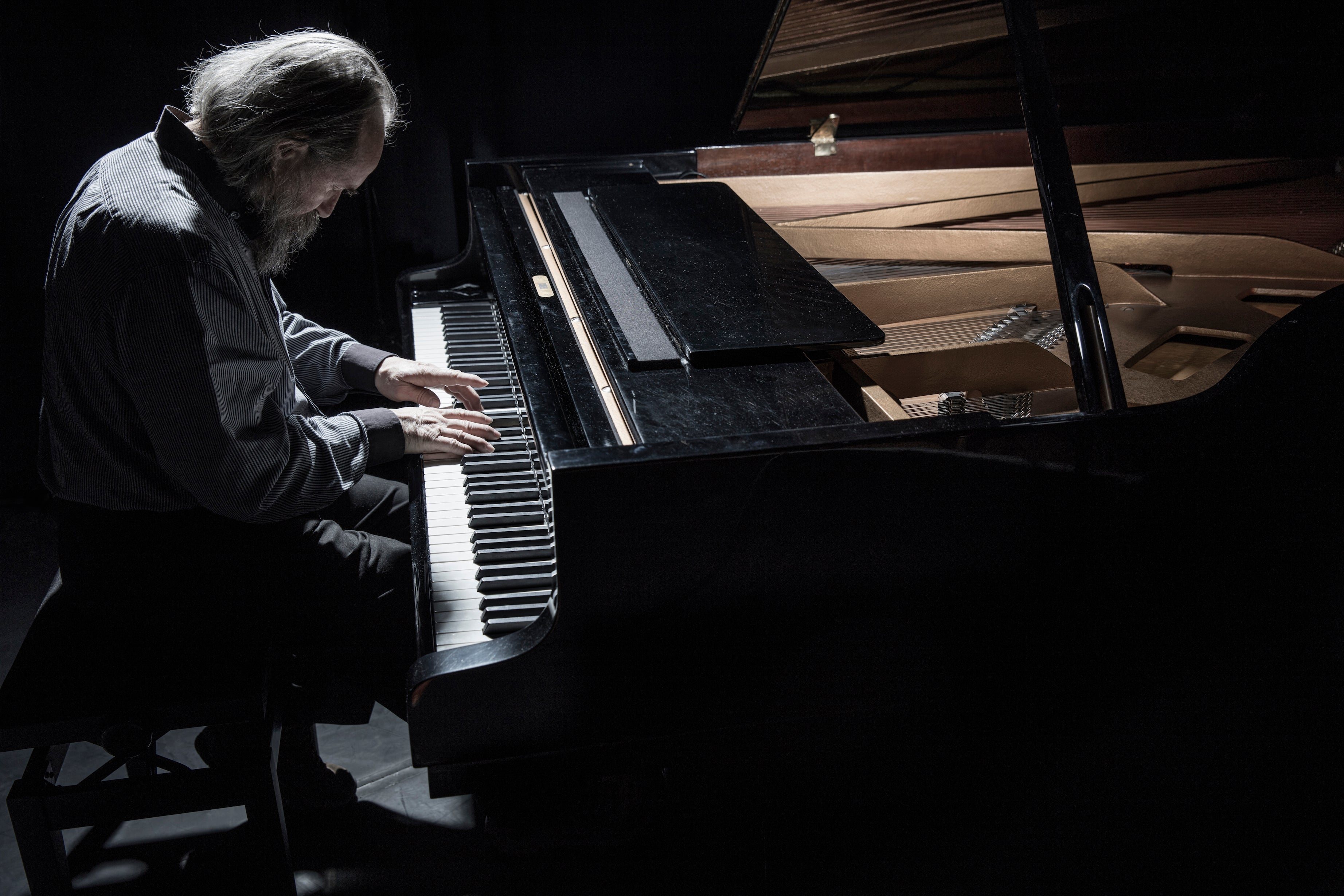 Lubomyr Melnyk presale information on freepresalepasswords.com