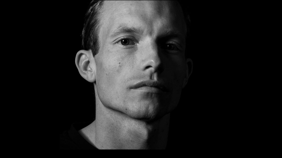 LEGIONÆR - fem år i fremmedlegionen med Simon Nielsen