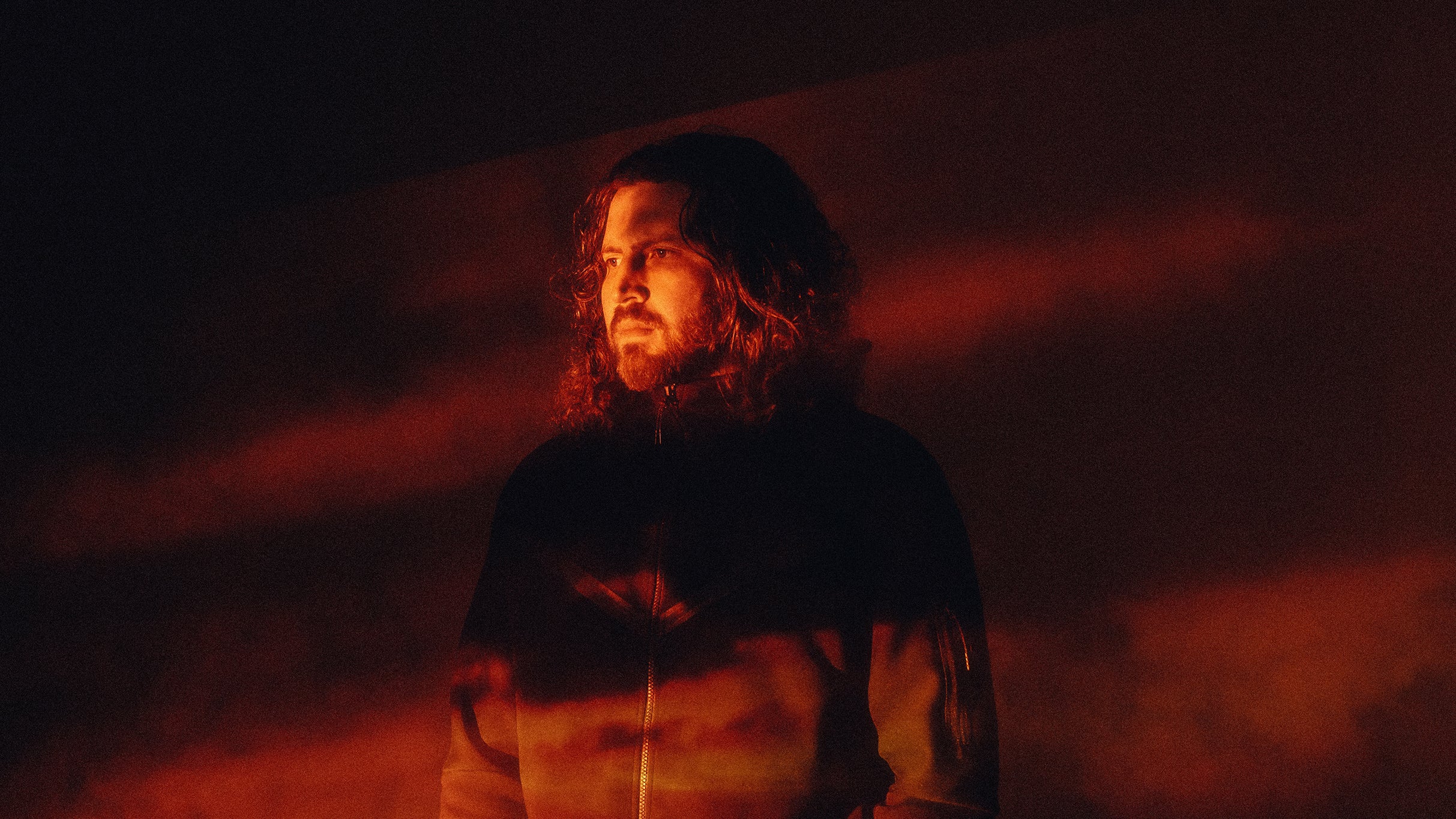 GOLDEN FEATURES (DJ SET)