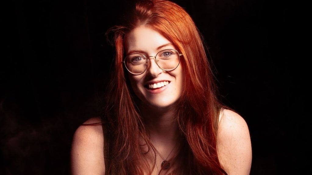 Netflix Is A Joke Presents: Fiona Cauley