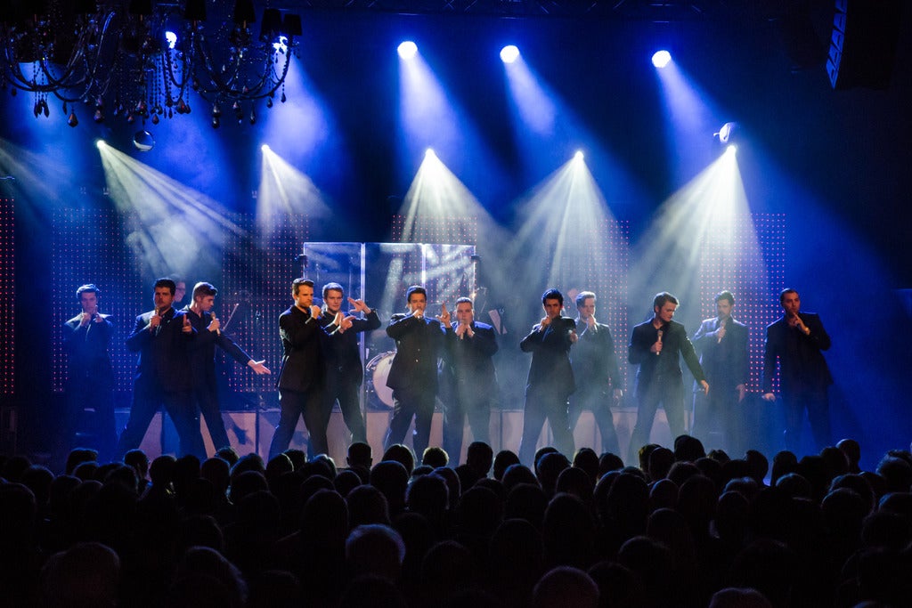 The 12 Tenors in France