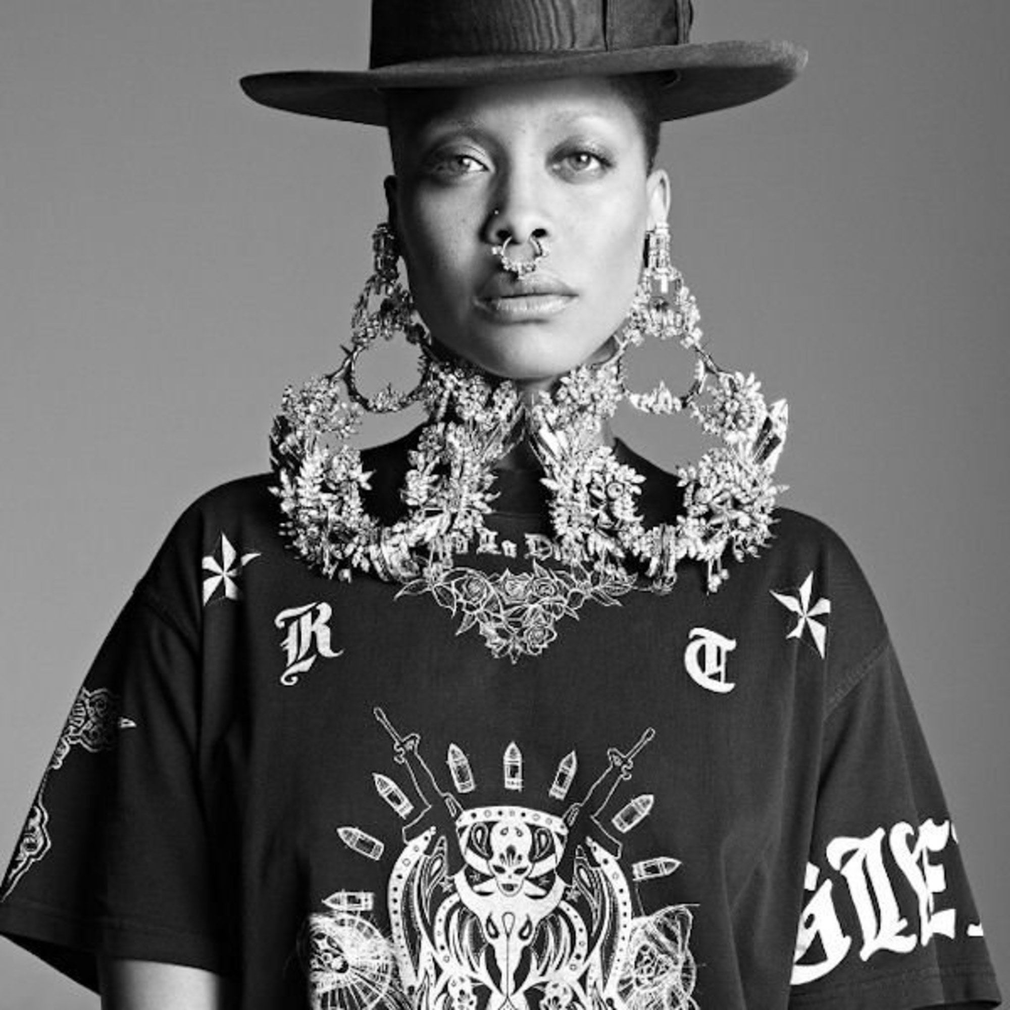 Erykah Badu – Suite Rental Packages at Fox Theatre Detroit – Detroit, MI