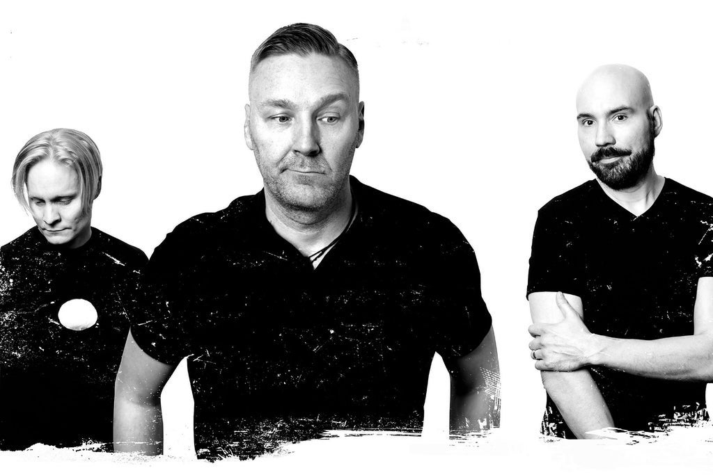 Carnival by the sea: Poets of the Fall