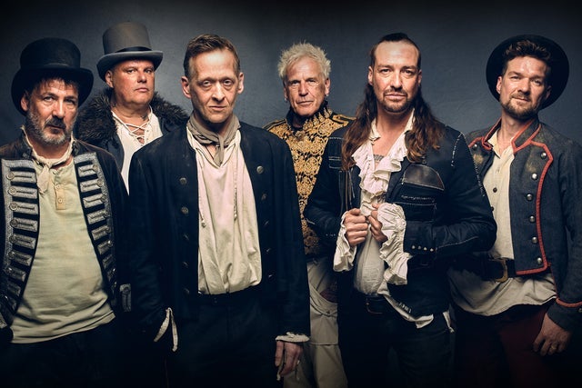 Ticket Reselling In Extremo