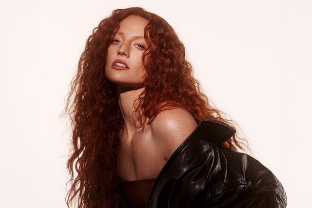 Jess Glynne hero