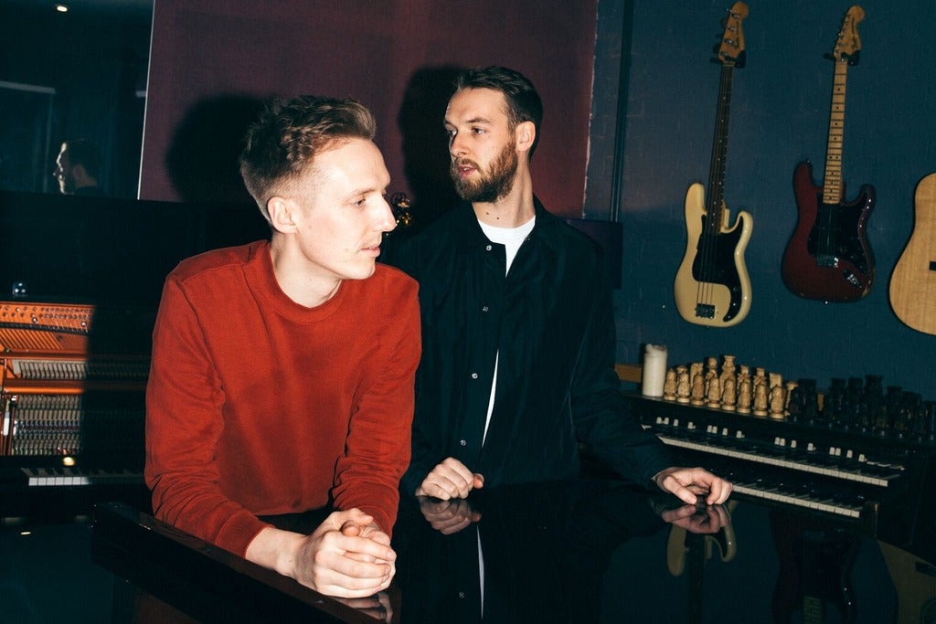 HONNE