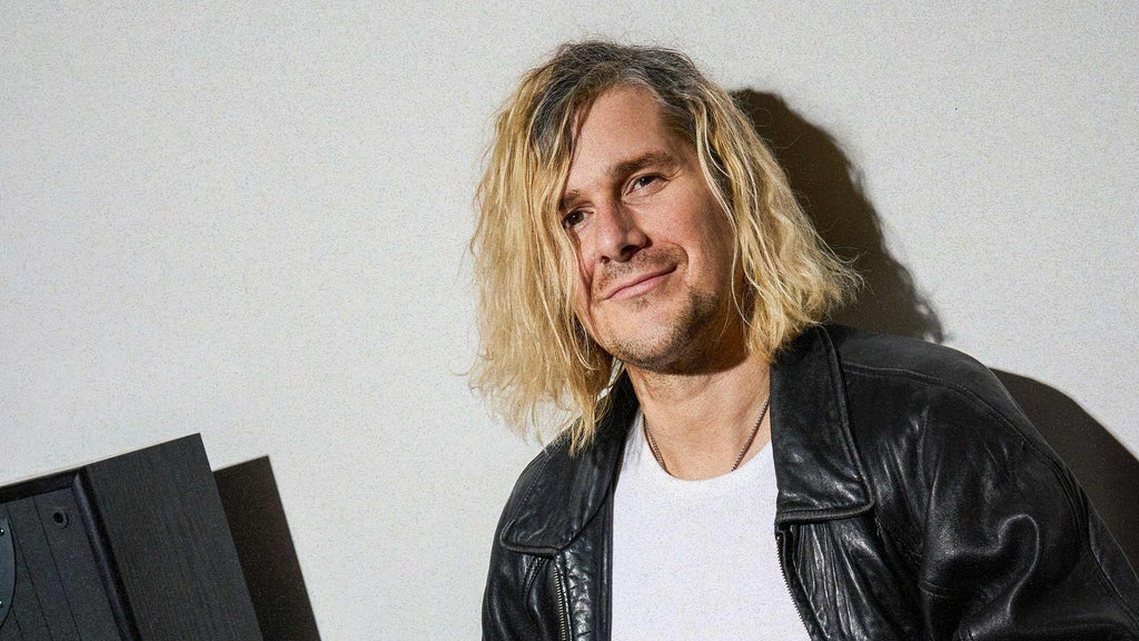 Le Youth - who are you really? - Montreal