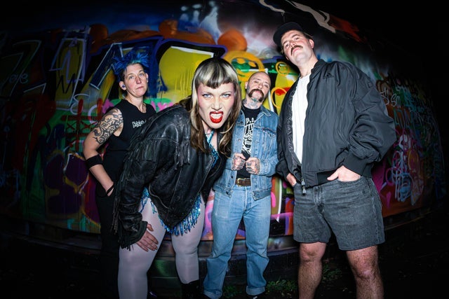 Split Dogs: Nice N' Rough Tour