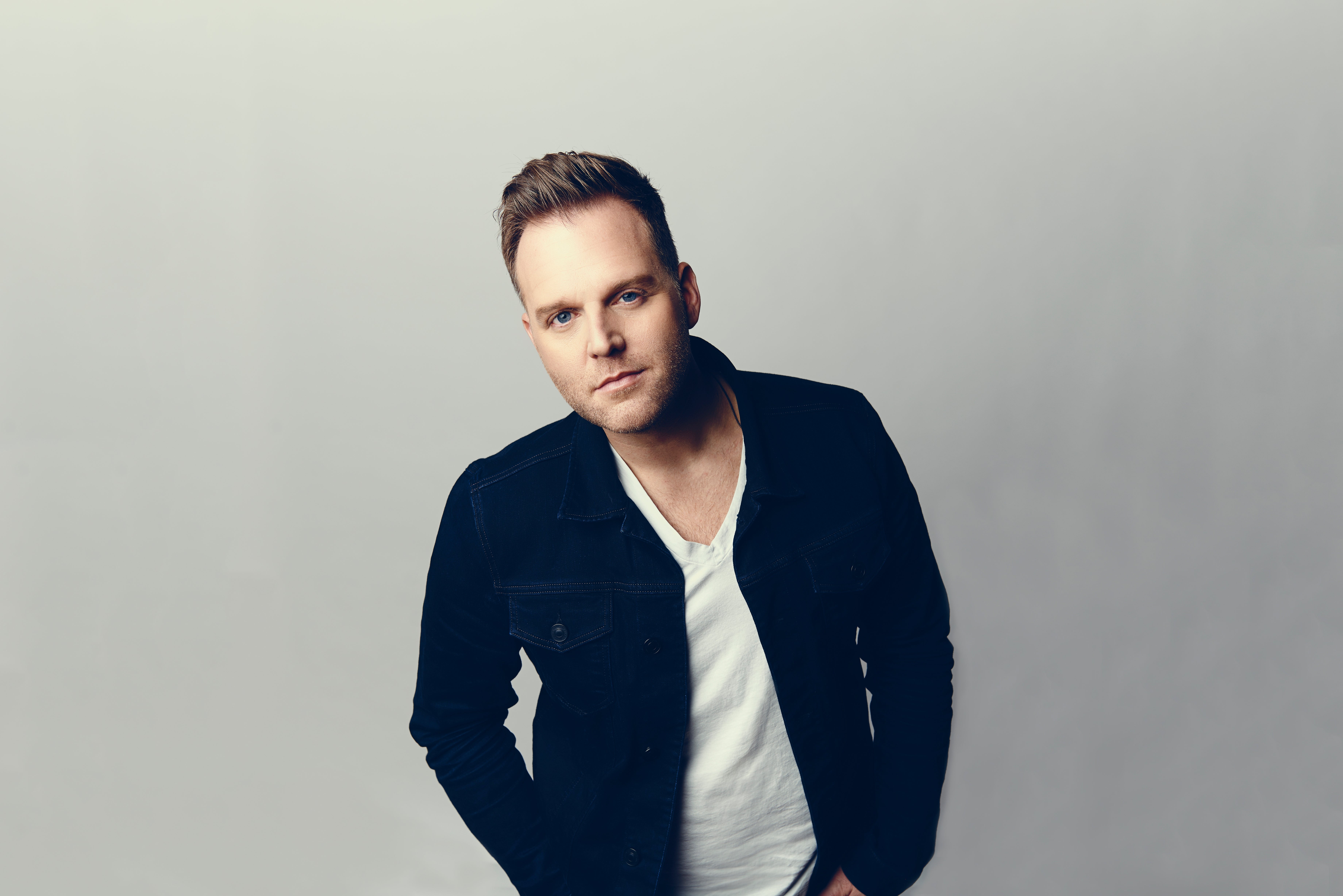 Fort Wayne Rescue Mission's Light the Night feat. Matthew West