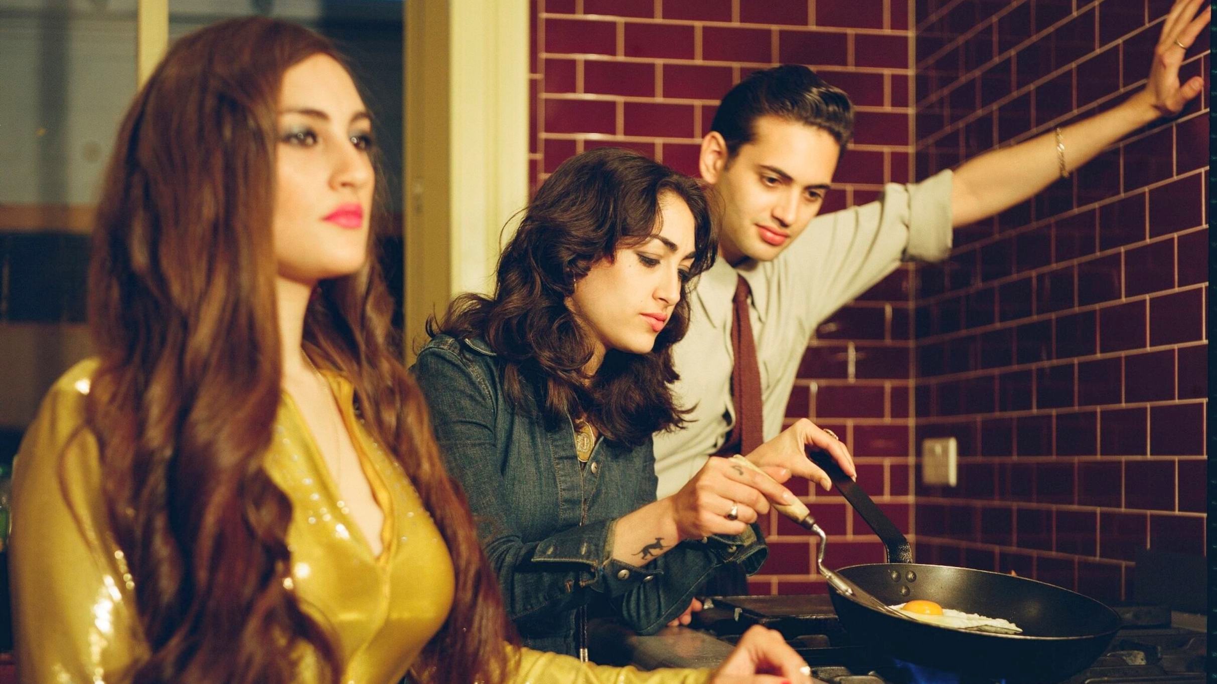 Kitty, Daisy & Lewis