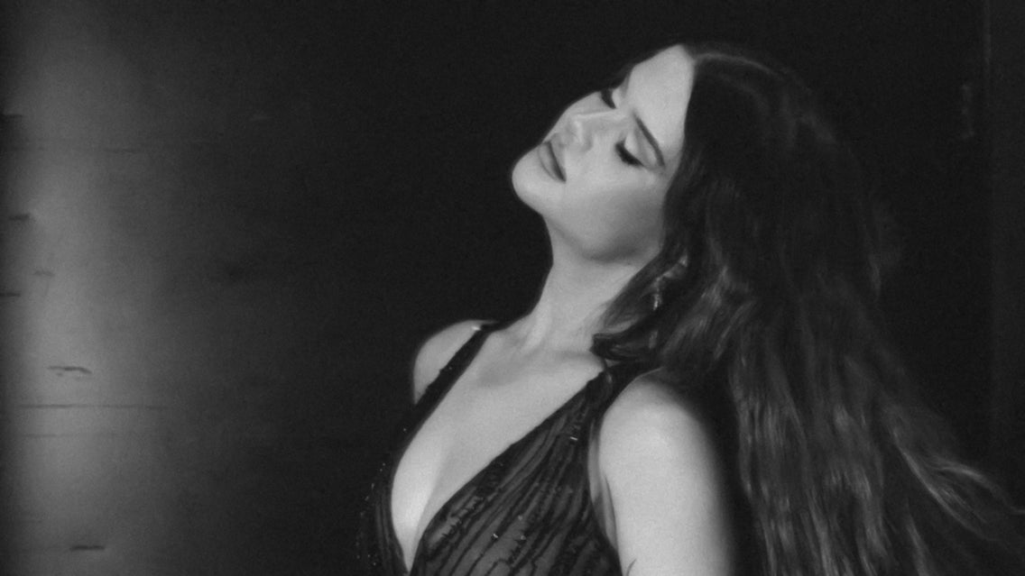 Photo of Maren Morris