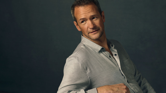 Alexander Armstrong