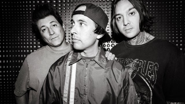 Pierce The Veil - I Can't Hear You World Tour