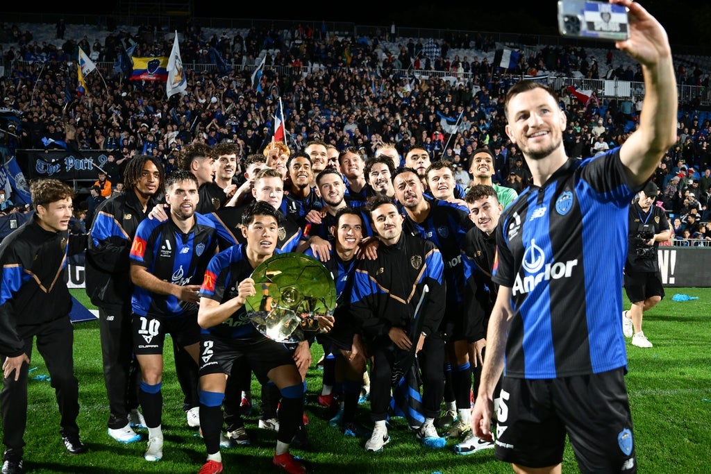 Auckland FC v Melbourne Victory FC