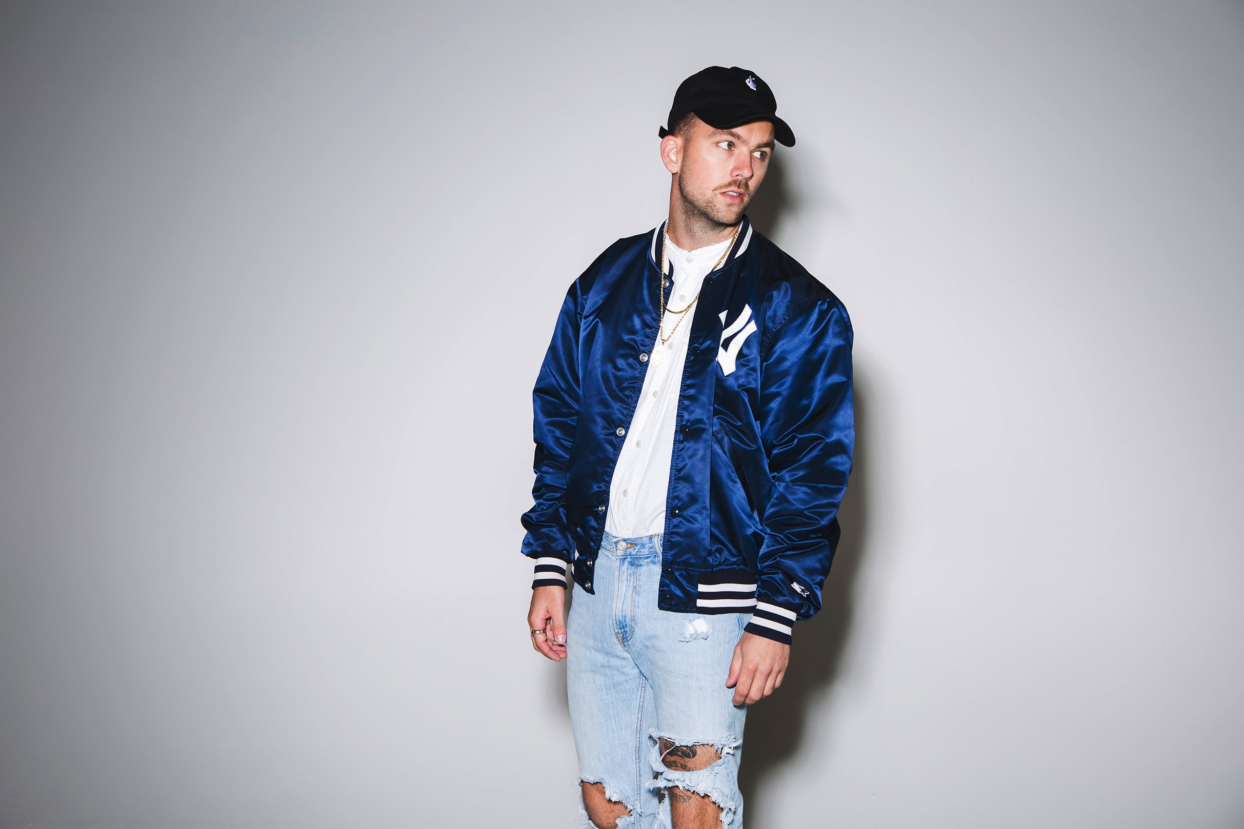 SonReal, Michael Minelli at Madame Lou’s – Seattle, WA