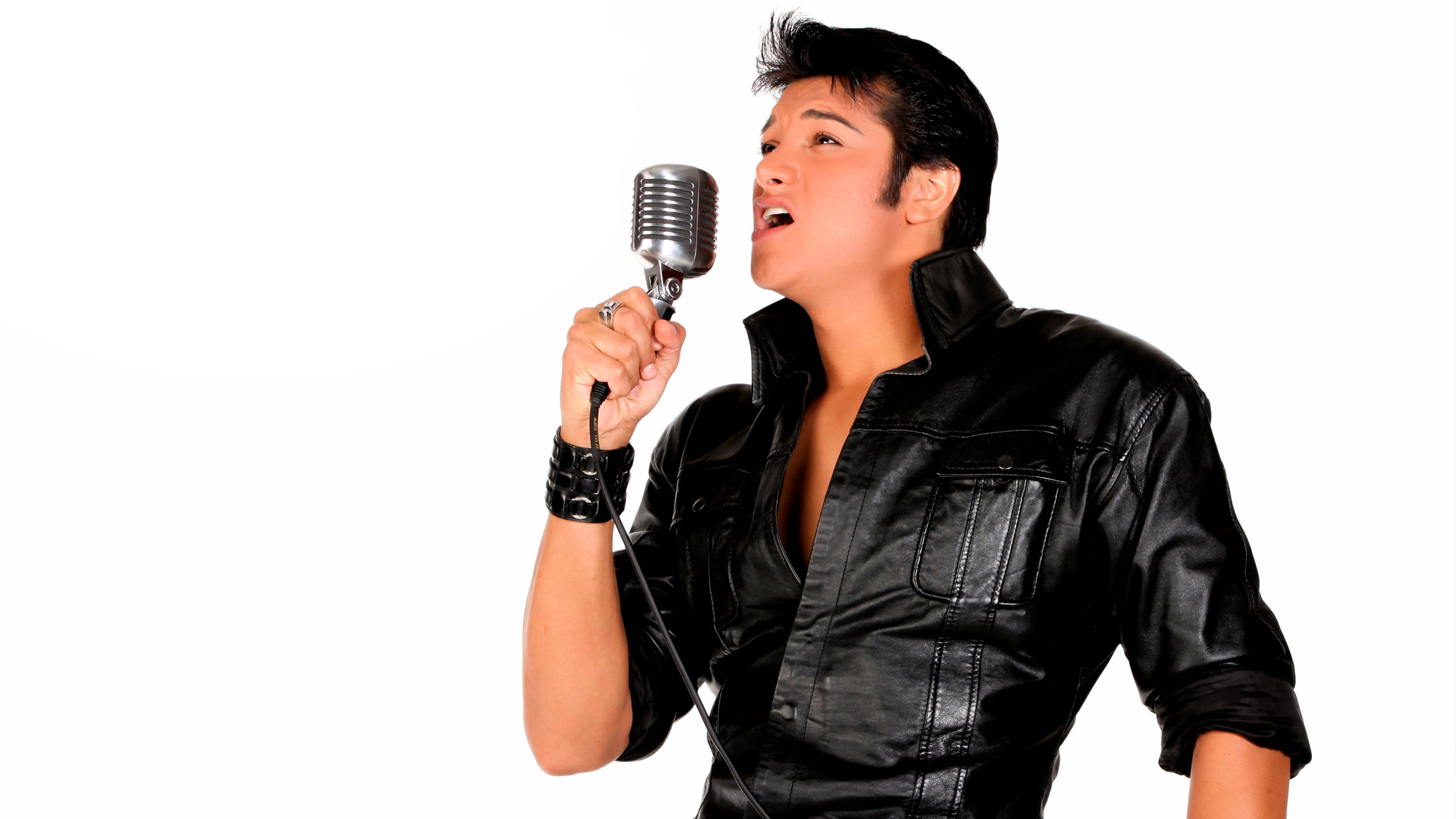 Reflections of the King: Tribute to ELVIS at Bridge View Center – Ottumwa, IA