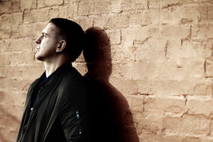 DAMIEN DEMPSEY