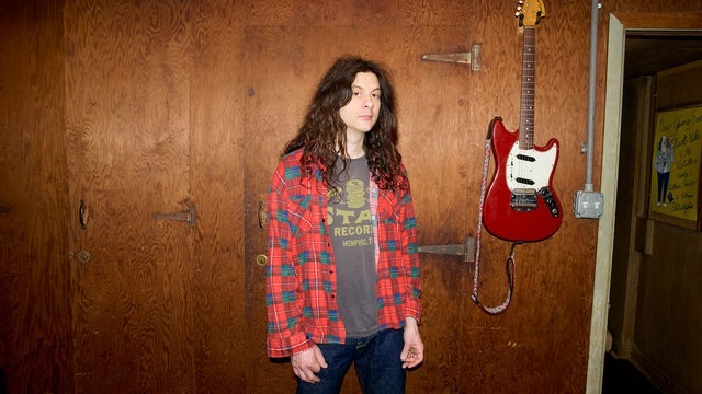 Kurt Vile & The Violators w/ Ryan Davis & the Roadhouse Band