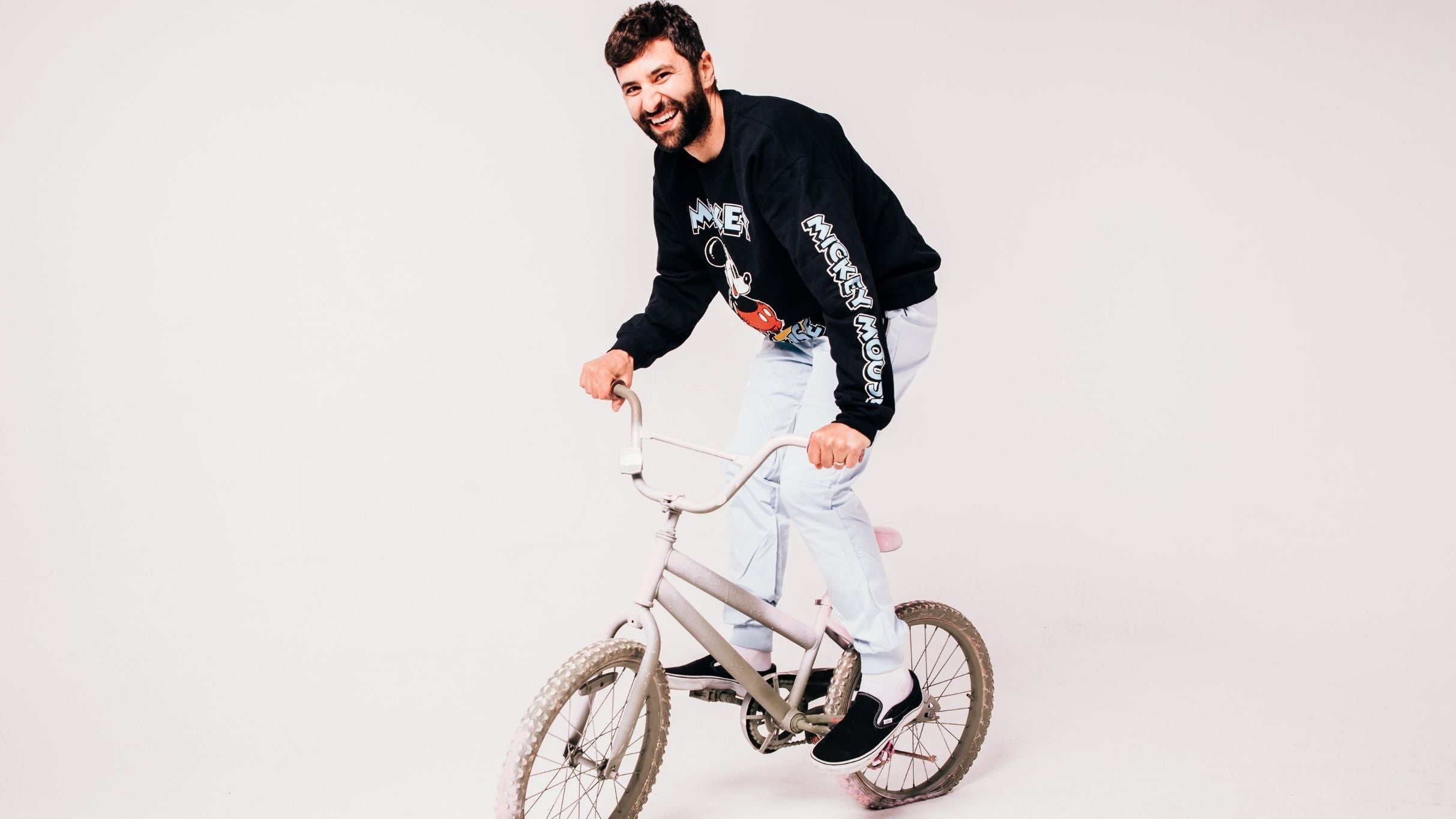 Presale codes for lane 8 childish tour: members use these when buying pre-sale tickets