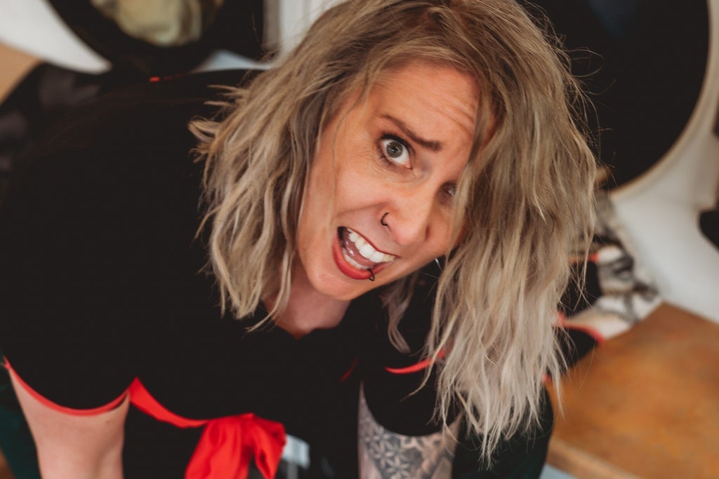 Laura Belbin: Unhinged