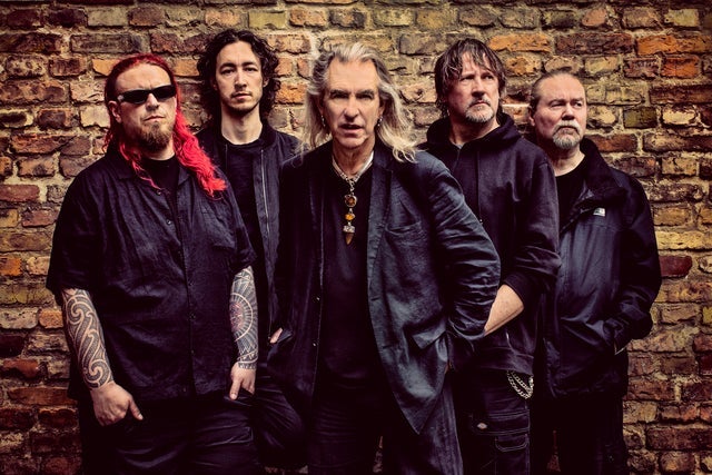 Presales to new model army + special guest chameleons: members use these when buying pre-sale tickets