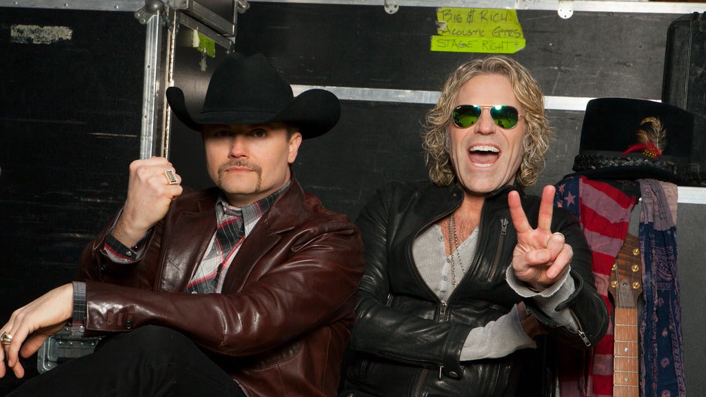 Hotels near Big and Rich Events