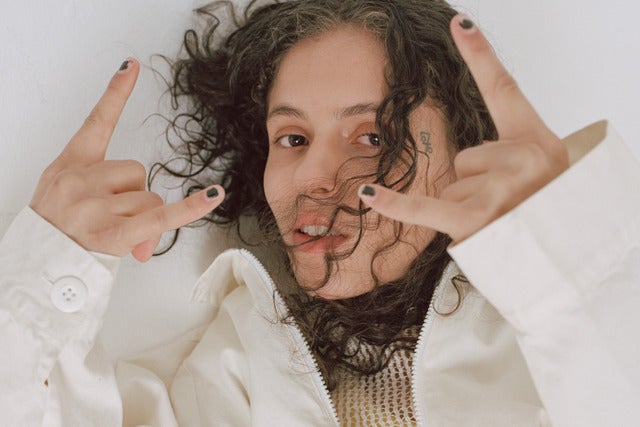 070Shake