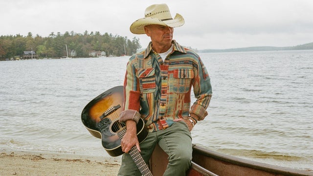 Kenny Chesney: The Original Vibe Room Tour with Eric Church