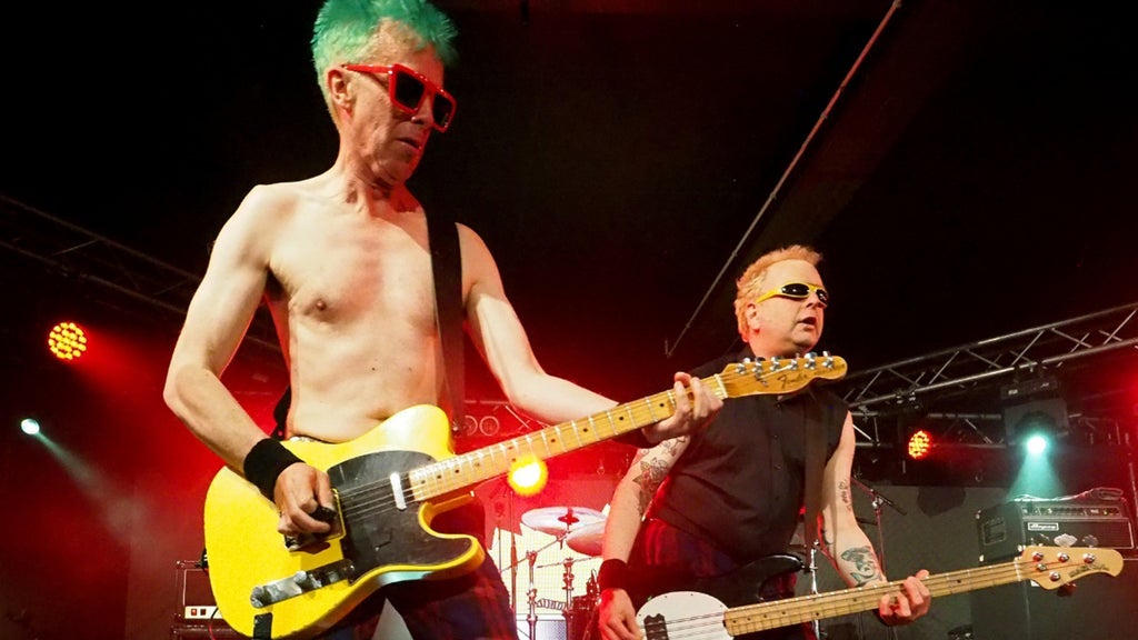THE TOY DOLLS