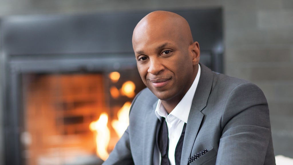 Hotels near Donnie McClurkin Events