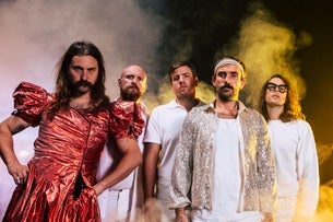 IDLES: LOVE IS THE FING