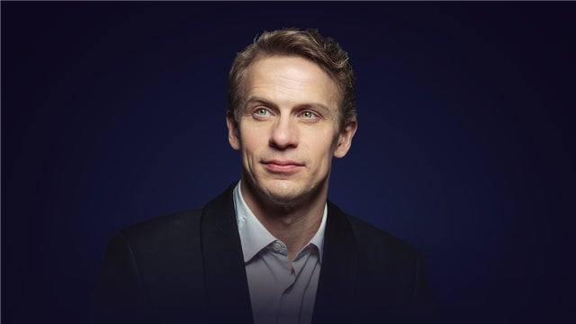 Konsta Hietanen tuo Konstan uusi joulu -kiertueen Suomeen 2025 – Liput myynnissä nyt