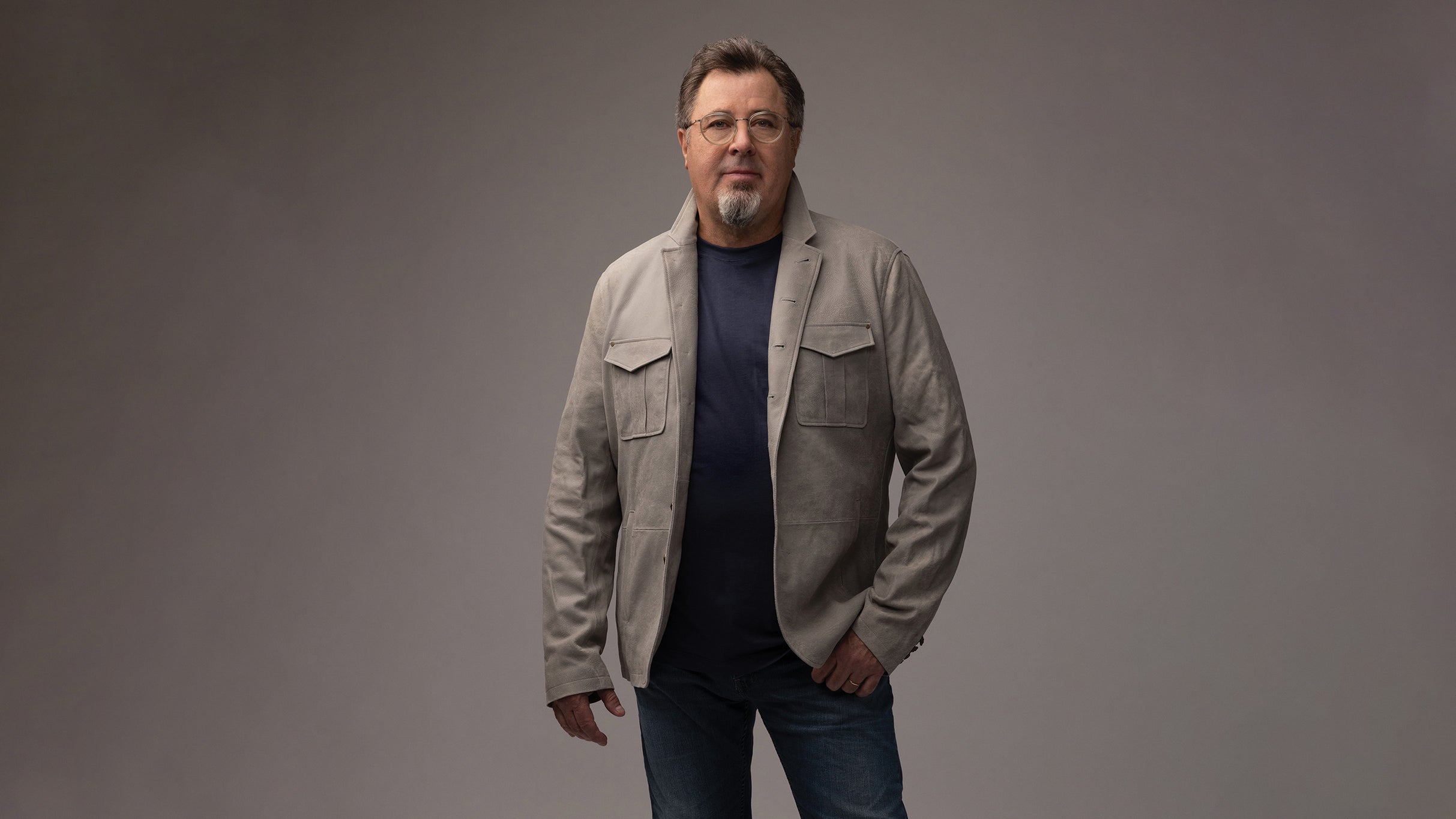 An Evening with Vince Gill at Simmons Bank Arena – North Little Rock, AR