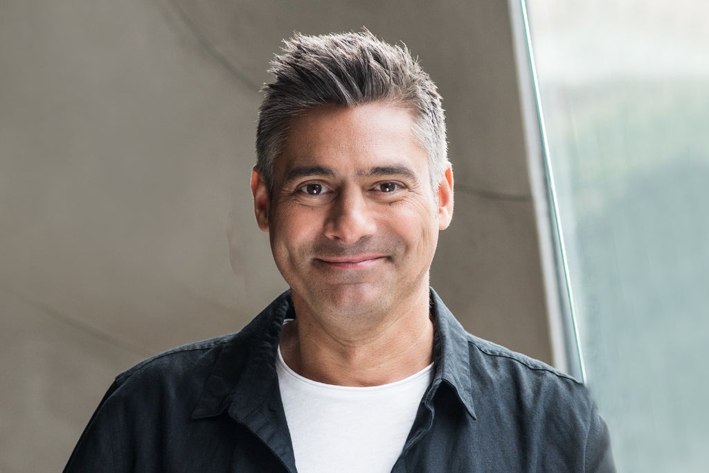Danny Bhoy: Dear World... in Mexico