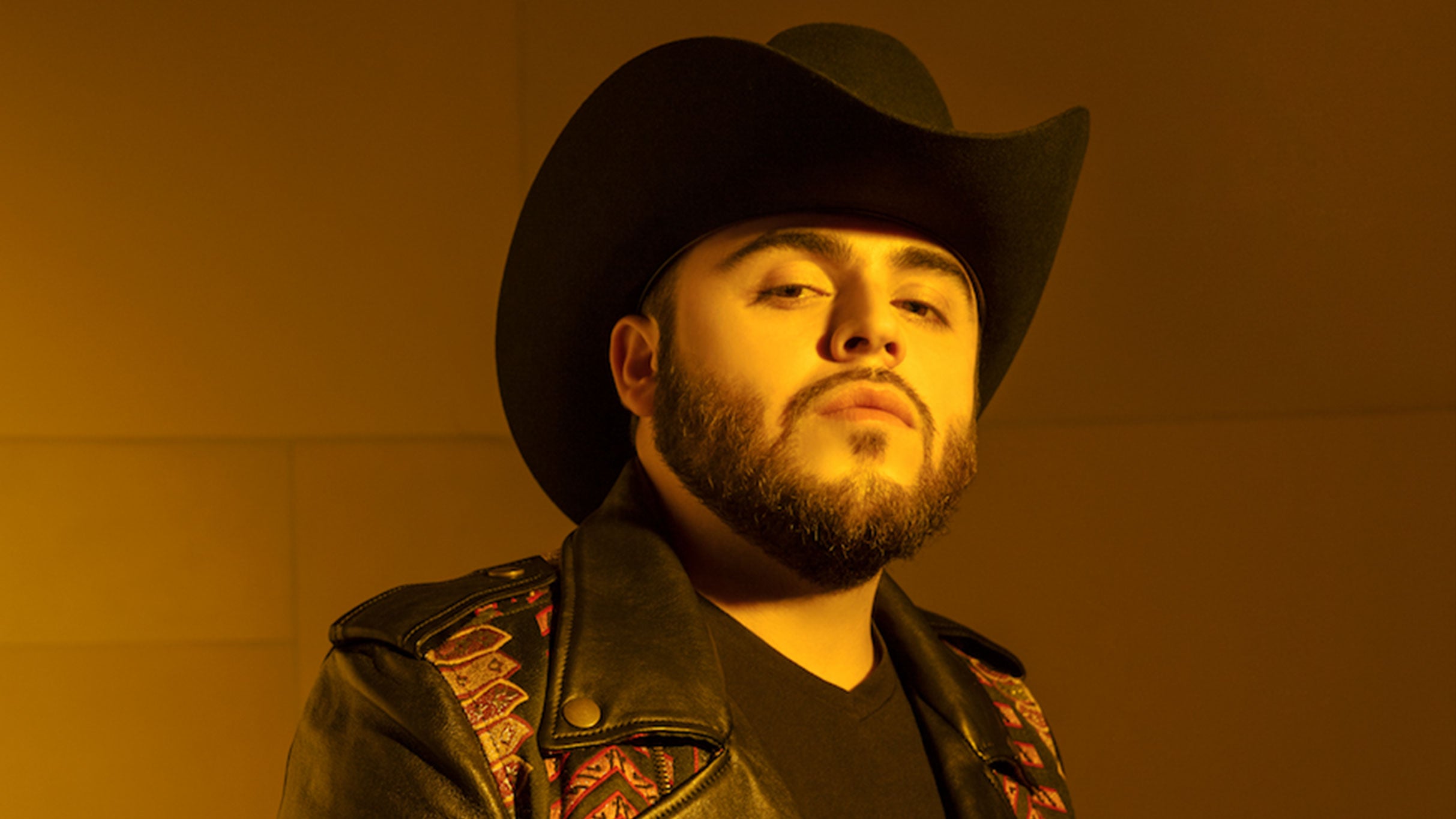 Gerardo Ortiz and Edgardo Nuñez at Cliff Castle Casino