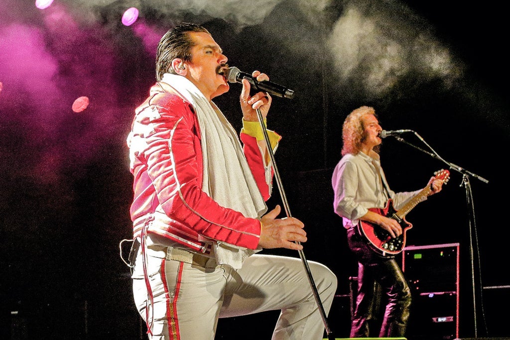GOD SAVE THE QUEEN - Q-Revival Band