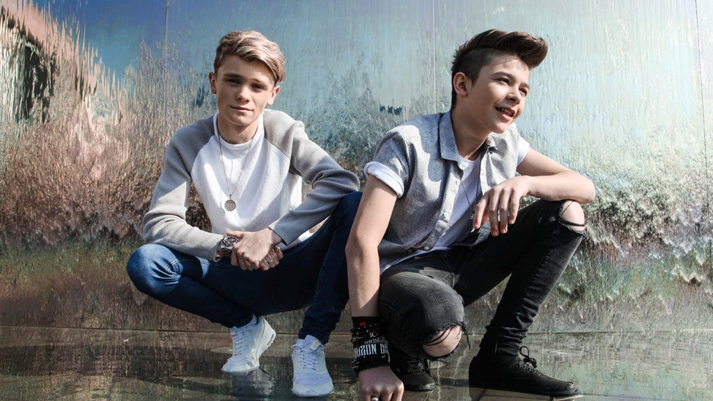 Hotels near Bars and Melody Events