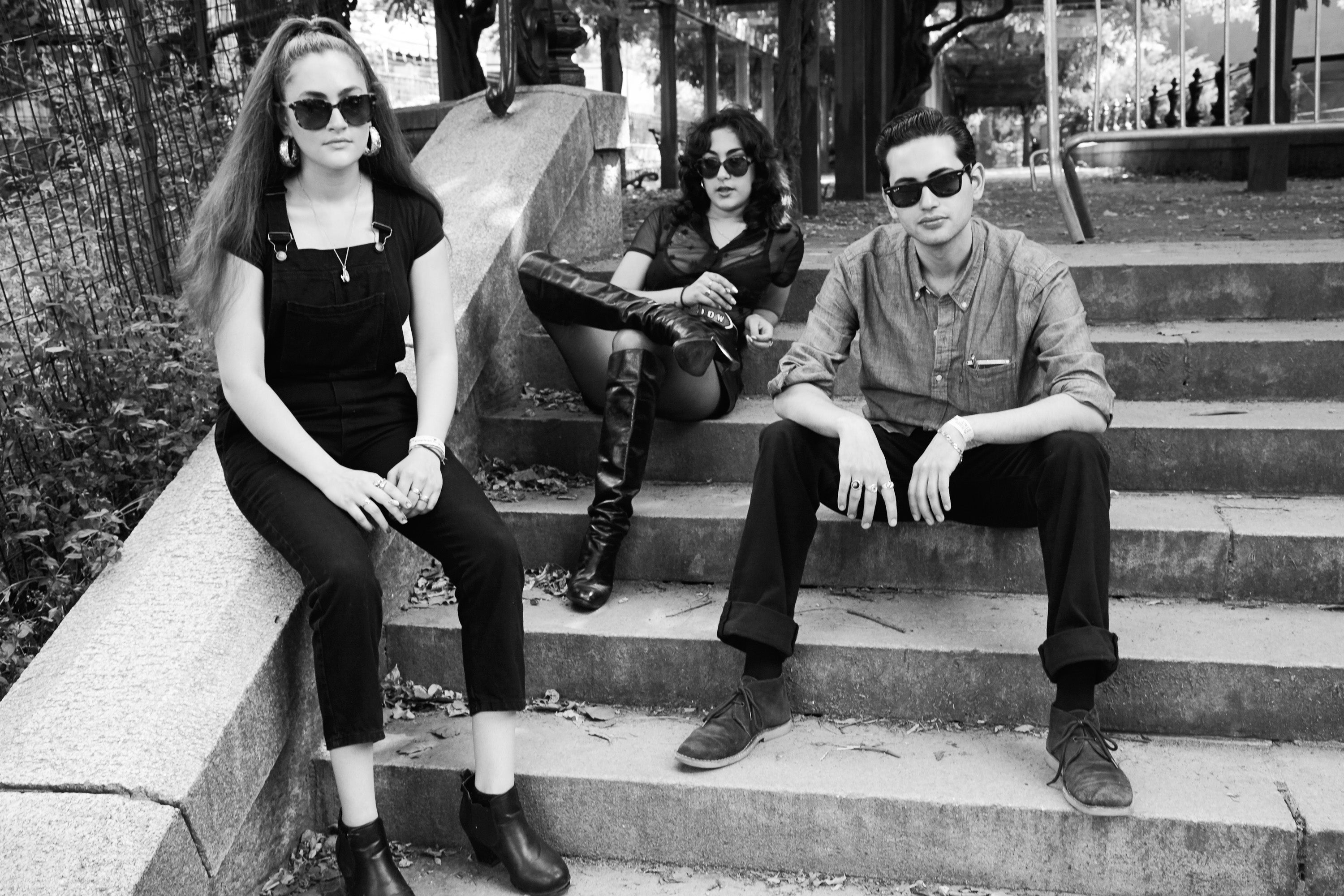 Kitty, Daisy & Lewis – 2026-09-19