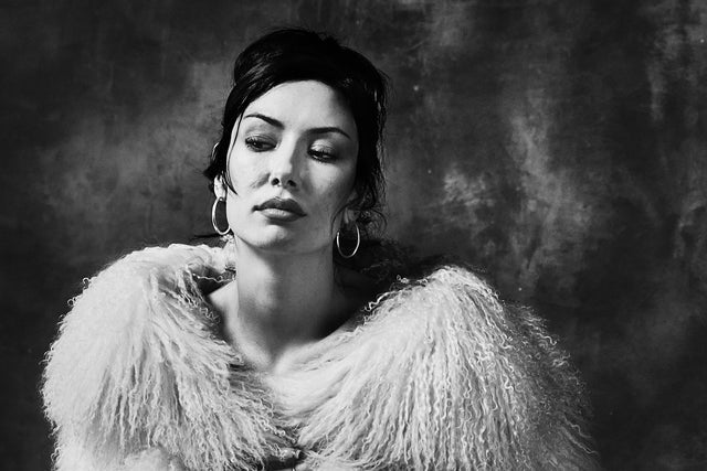 Presales to nieve ella: members use these when buying pre-sale tickets