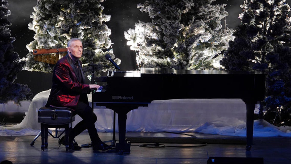 Photo of Jim Brickman: The Gift of Christmas