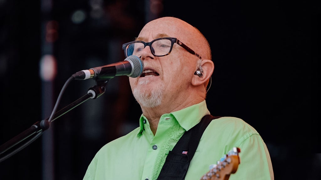 Hotels near Dave Dobbyn Events