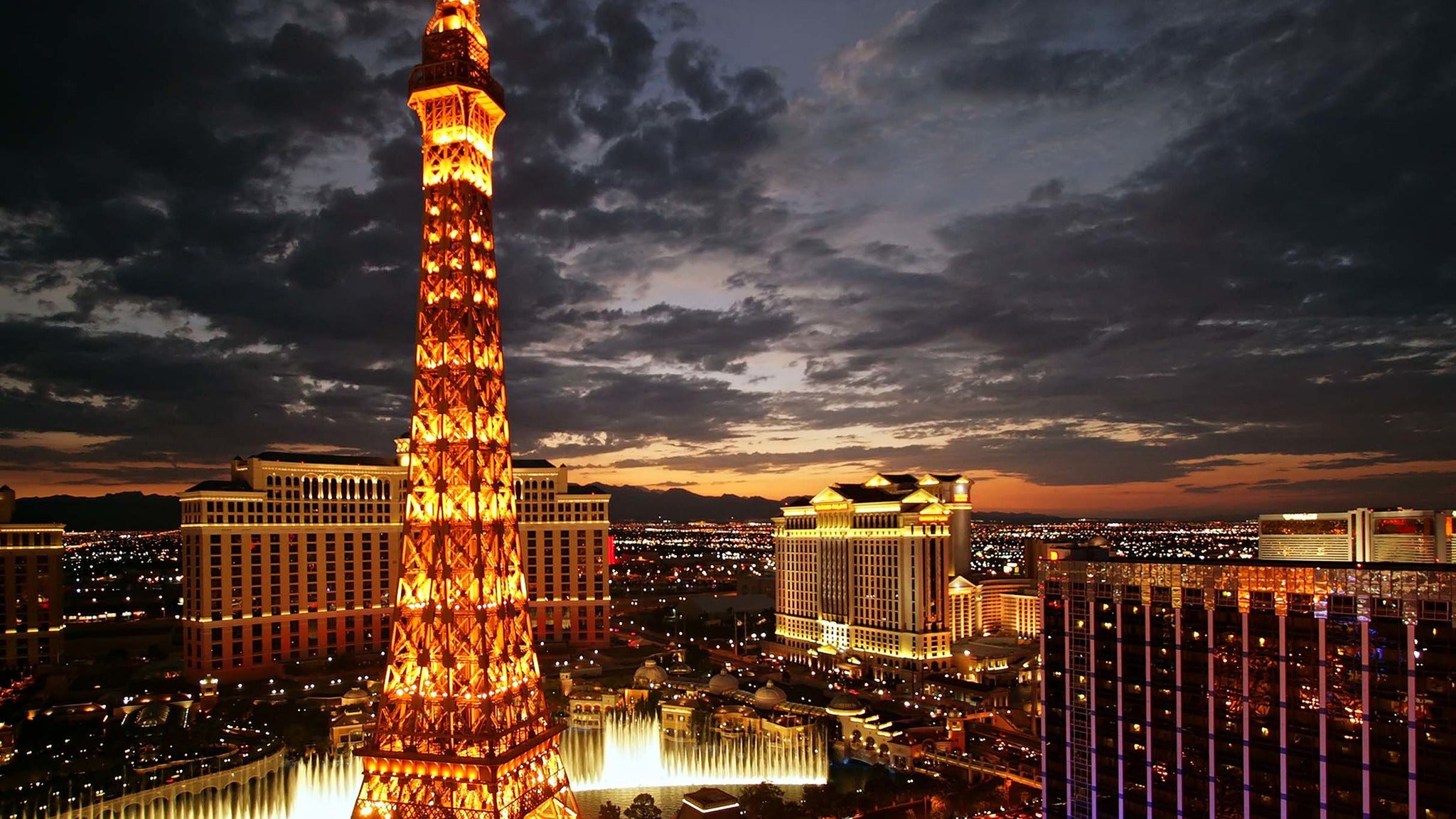 Eiffel Tower Viewing Deck Las Vegas