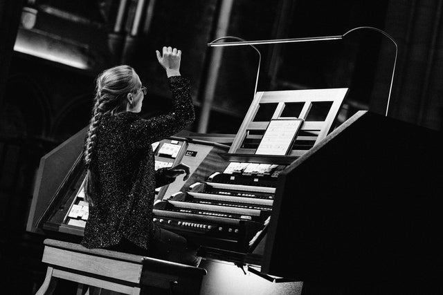 Anna Lapwood in Dublin promotional photo for Artist presale tickets offer