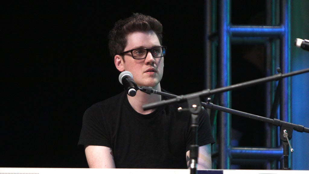 Alex Goot live