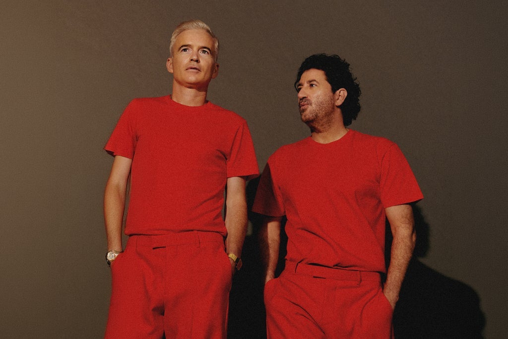 Live At The Gardens - The Avalanches