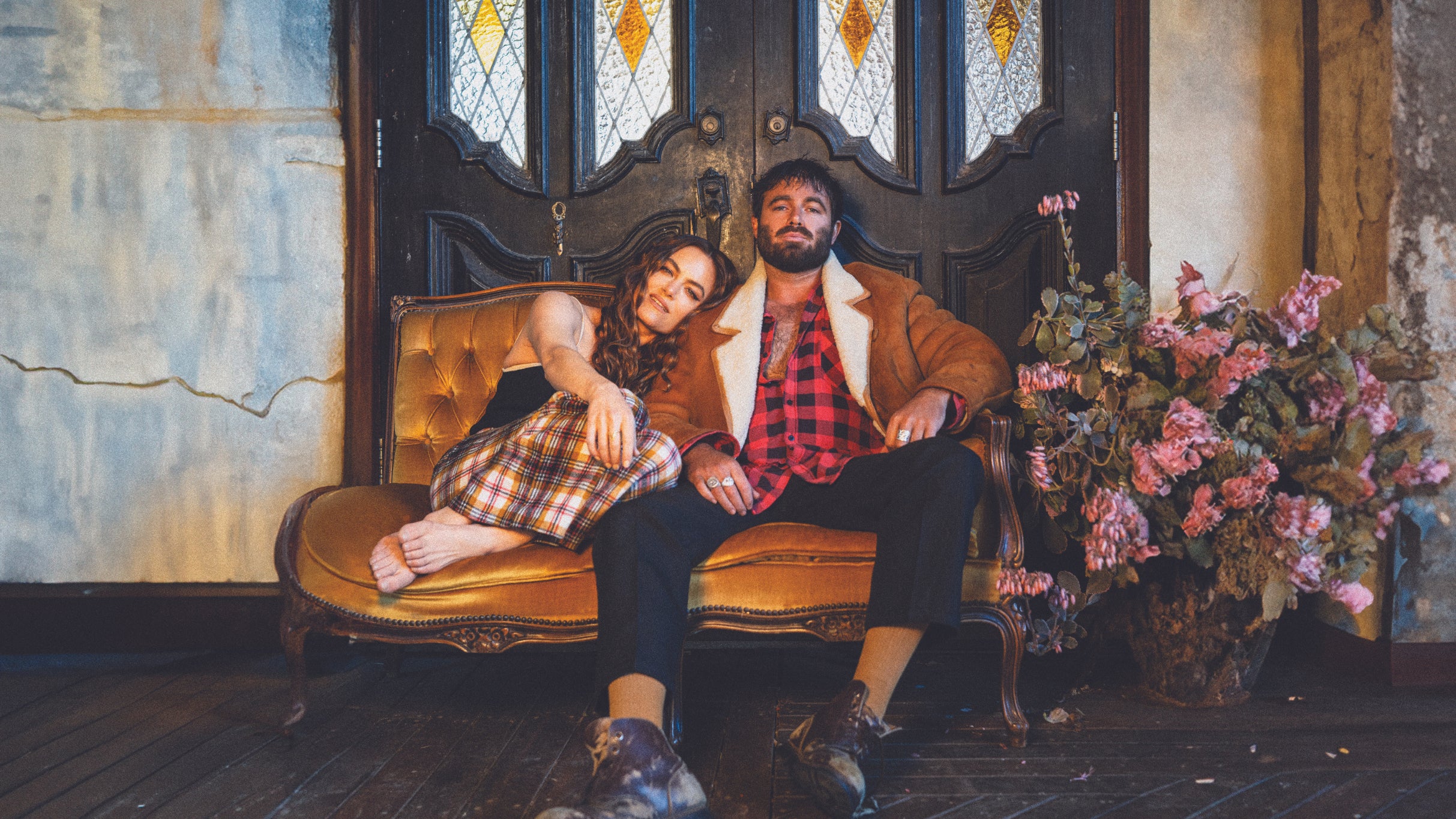 Angus &amp; Julia Stone: Living Room Sessions presale information on freepresalepasswords.com