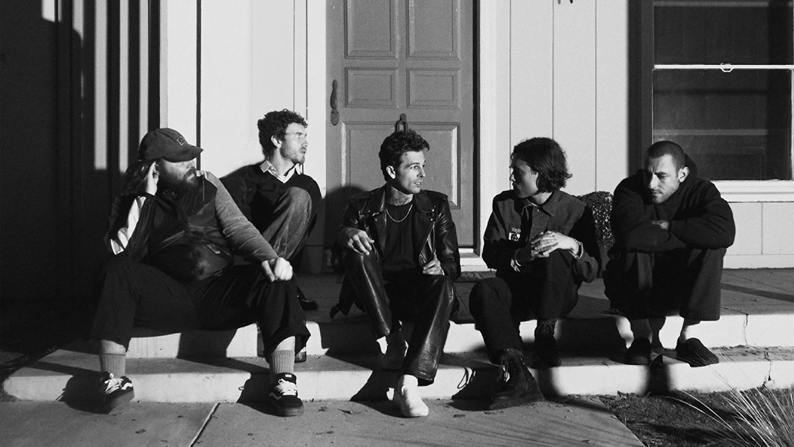 The Neighbourhood: THE WOURLD TOUR