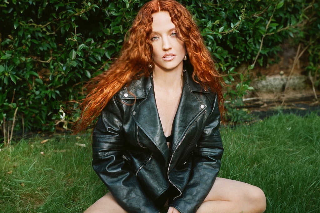 Jess Glynne